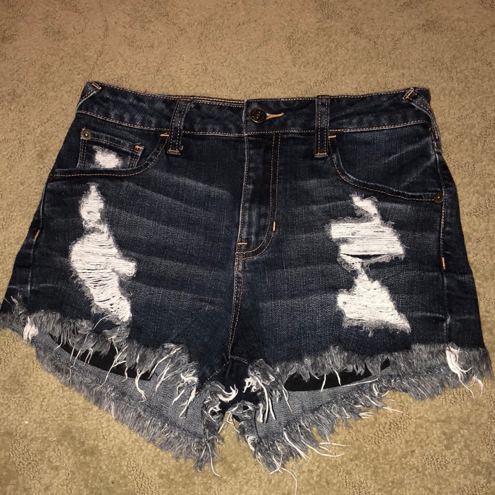 High wasted denim shorts